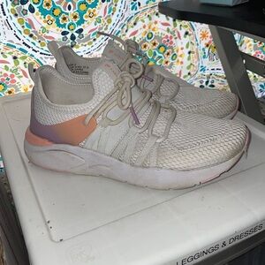 7 Fabletics Avalon Z white orange purple tennis shoe